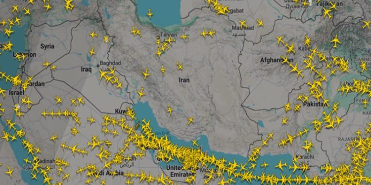 সাময়িকভাবে আকাশসীমা বন্ধ করল ইরান