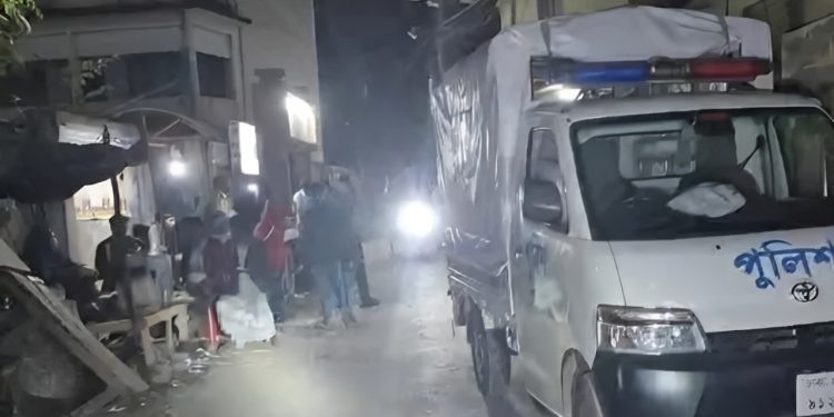 গাজীপুরে ককটেল বিস্ফোরণ ঘটিয়ে ডাচ বাংলা এজেন্টের ২৪ লাখ টাকা ছিনতাই