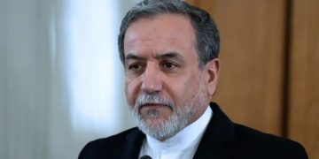 ট্রাম্পের হামলা মোকাবিলার ঘোষণা ইরানের, তবে পরমাণু চুক্তিতে আগ্রহী তেহরান