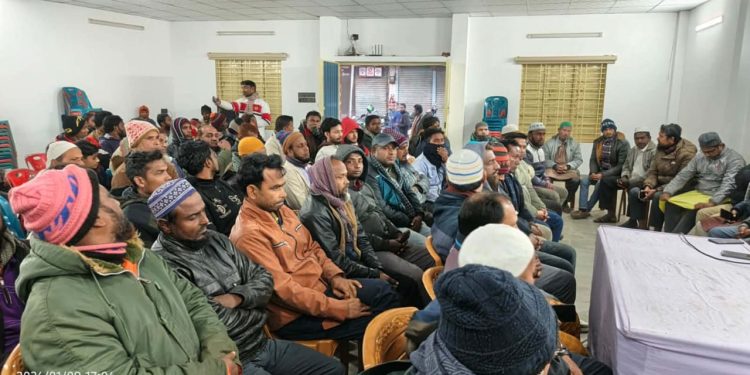 খালেদা জিয়ার রুহের মাগফিরাত কামনায় ঠাকুরগাঁওয়ে মৎসজীবী দলের দোয়া মাহফিল