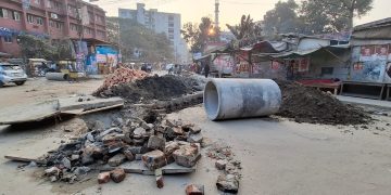 প্রতিদিন ভোগান্তিতে হাজারো শিক্ষার্থী