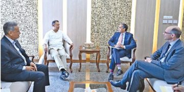 শিক্ষার্থীদের ব্যাংক গ্যারান্টি হিসেবে ১০ লাখ টাকা ঋণ দেওয়ার নির্দেশ