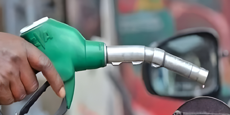 জ্বালানি তেল কিনতে নতুন নিয়ম! ফিলিং স্টেশনে সরকার দিল ৫টি কঠোর শর্ত