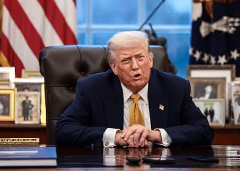 ইরানে আবার হামলা করতে পারেন ট্রাম্প : ওয়াল স্ট্রিট জার্নাল