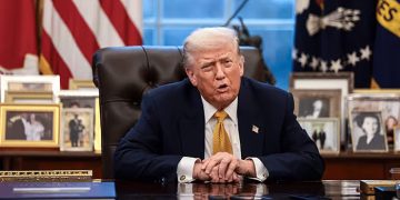 ইরানে আবার হামলা করতে পারেন ট্রাম্প : ওয়াল স্ট্রিট জার্নাল