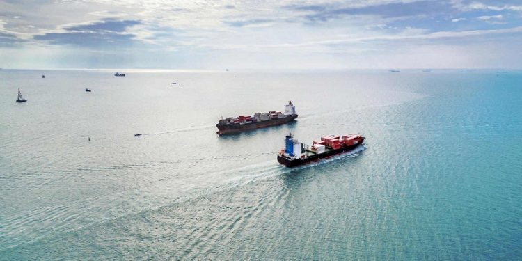 ১০ দিনে ১০ লাখ ব্যারেল তেল রপ্তানি ইরানের