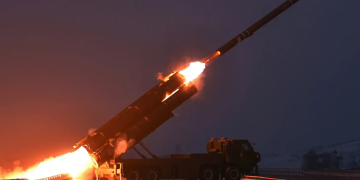 সমুদ্রে একাধিক ব্যালিস্টিক ক্ষেপণাস্ত্র নিক্ষেপ করল উত্তর কোরিয়া