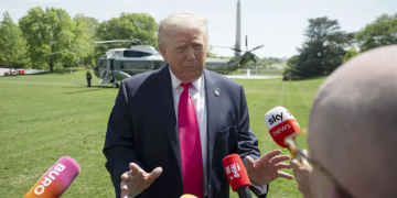 ইরানের ইউরেনিয়াম পুনরুদ্ধার ‘দীর্ঘ ও কঠিন প্রক্রিয়া’: ট্রাম্প