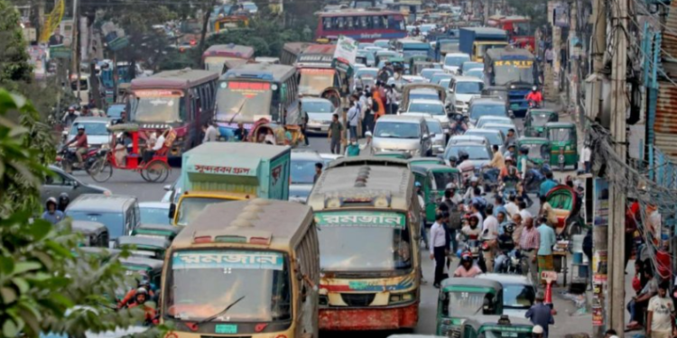 প্রতি কিলোমিটারে বাস ভাড়া বাড়লো ১১ পয়সা