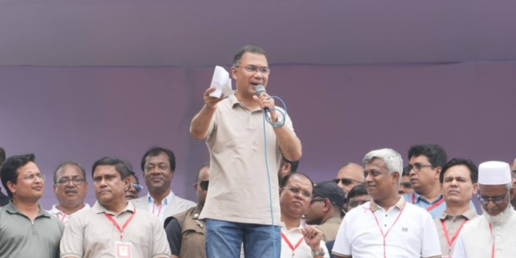 গ্যাস সংকট মোকাবিলায় মা-বোনদের এলপিজি কার্ড দেবে সরকার