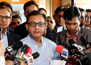 বছরে ১২-১৪ বিলিয়ন ডলার আয় সম্ভব স্বর্ণ খাত থেকে: বাণিজ্যমন্ত্রী