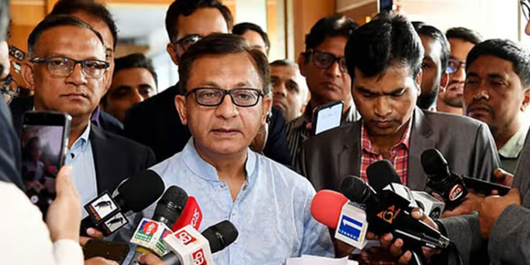 বছরে ১২-১৪ বিলিয়ন ডলার আয় সম্ভব স্বর্ণ খাত থেকে: বাণিজ্যমন্ত্রী