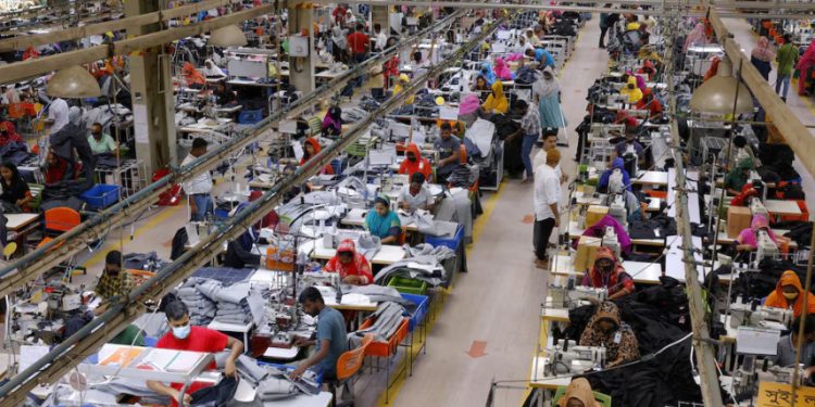 পোশাক খাতে পডকাস্ট সিরিজের যাত্রা শুরু