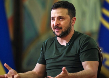 তেল নিষেধাজ্ঞা শিথিলে রাশিয়ার যুদ্ধ তহবিলে বিলিয়ন ডলার: জেলেনস্কি