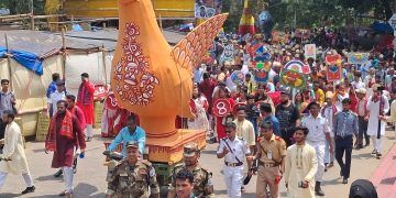 বর্ষবরণে রঙিন সারা দেশ, উৎসবে মাতোয়ারা বাঙালি