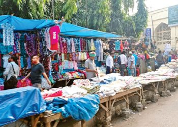 নগর ব্যবস্থাপনায় হকার হতে পারে অর্থনীতির সম্ভাবনা