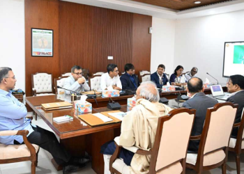 বন্ধ কলকারখানা চালু করতে প্রধানমন্ত্রীর উদ্যোগ
